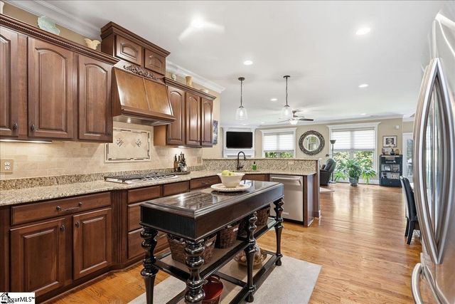 18 Redwing Court, Greer, SC 29651