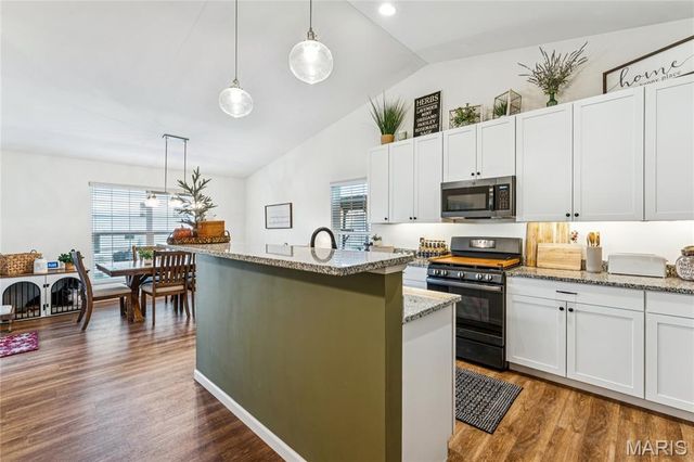 135 Prairie Vista Court, St Charles, MO 63301