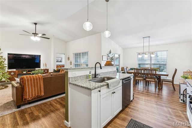 135 Prairie Vista Court, St Charles, MO 63301