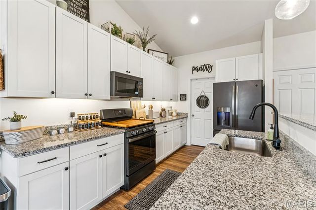 135 Prairie Vista Court, St Charles, MO 63301