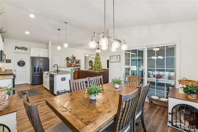 135 Prairie Vista Court, St Charles, MO 63301