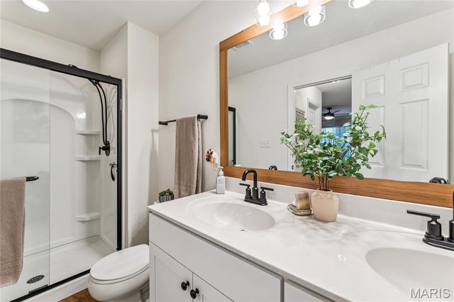 135 Prairie Vista Court, St Charles, MO 63301