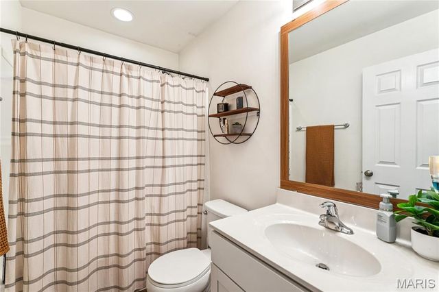 135 Prairie Vista Court, St Charles, MO 63301