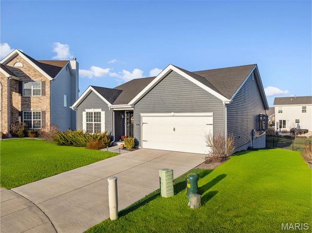 135 Prairie Vista Court, St Charles, MO 63301