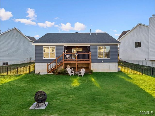 135 Prairie Vista Court, St Charles, MO 63301