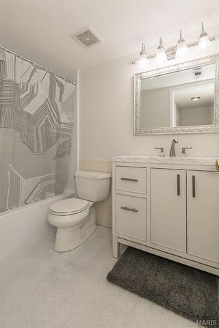 2361 Claymoor Drive, Chesterfield, MO 63017