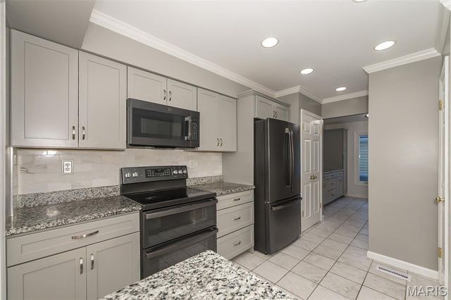 2361 Claymoor Drive, Chesterfield, MO 63017