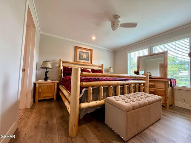 3237 Old Mill Street, Pigeon Forge, TN 37863