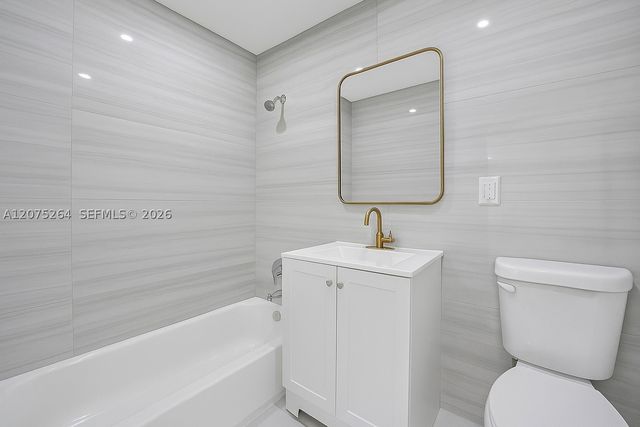 105 NW 14th Way 0, Dania Beach, FL 33004
