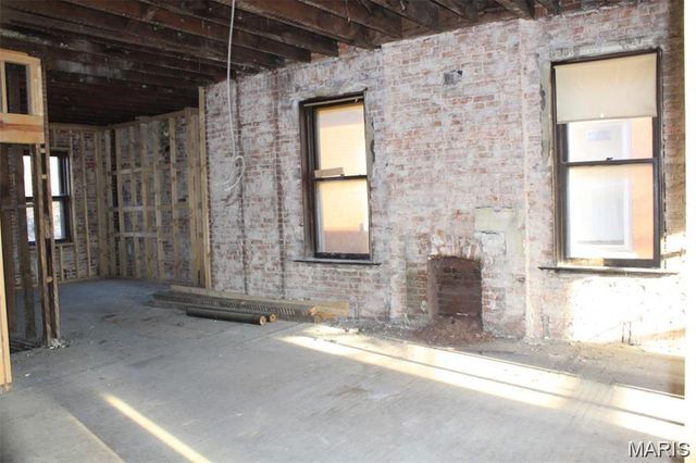 3225 Greer Avenue, St Louis, MO 63107