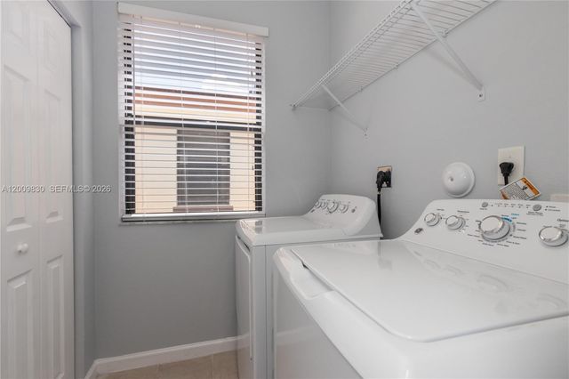 3364 W 103rd Ter, Hialeah, FL 33018