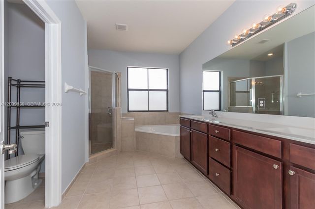 3364 W 103rd Ter, Hialeah, FL 33018