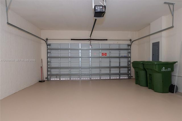 3364 W 103rd Ter, Hialeah, FL 33018