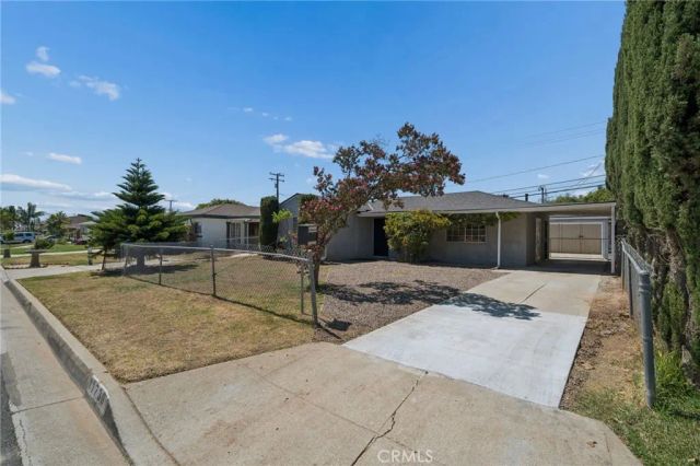 11739 Telechron, Whittier, CA 90605