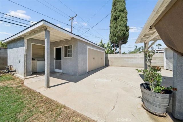 11739 Telechron, Whittier, CA 90605