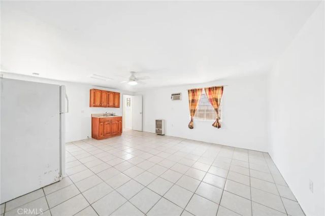 11739 Telechron, Whittier, CA 90605