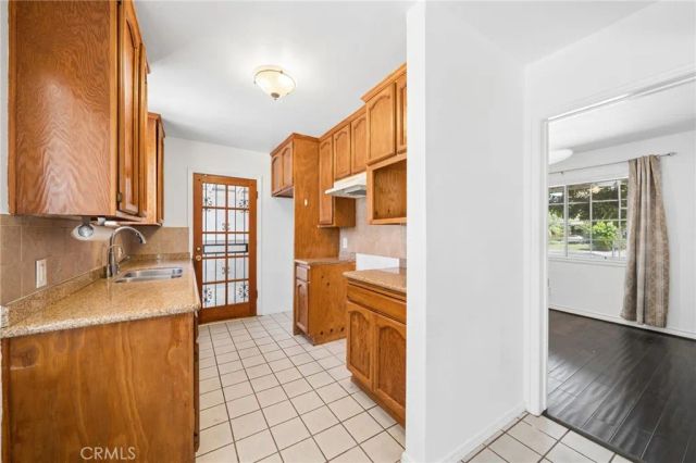 11739 Telechron, Whittier, CA 90605