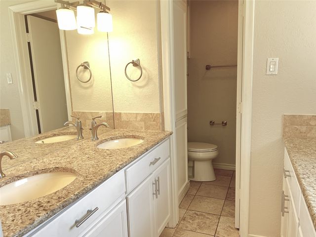 7517 Wellcrest Drive, Dallas, TX 75230