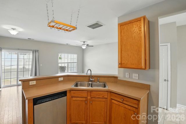 12244 Stratfield Place Circle, Pineville, NC 28134