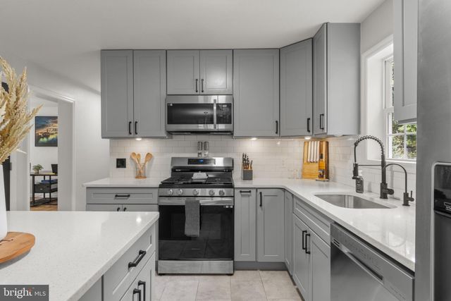 2711 WINSLOW RD, Williamstown, NJ 08094