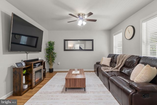 2711 WINSLOW RD, Williamstown, NJ 08094