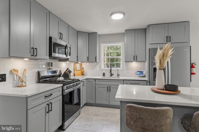 2711 WINSLOW RD, Williamstown, NJ 08094