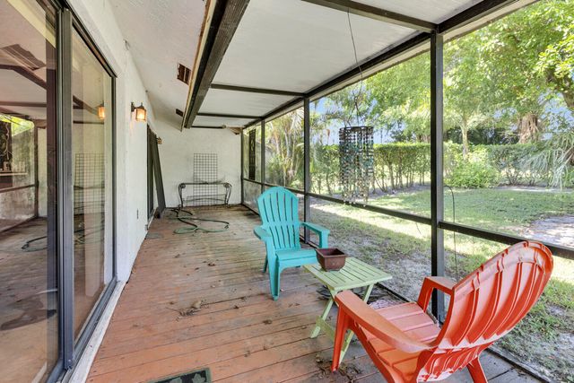 9875 Erica Court, Boca Raton, FL 33496