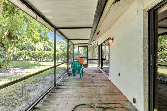 9875 Erica Court, Boca Raton, FL 33496