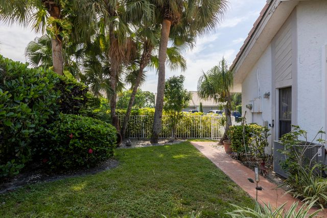 9875 Erica Court, Boca Raton, FL 33496
