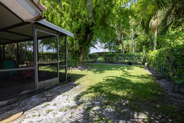 9875 Erica Court, Boca Raton, FL 33496