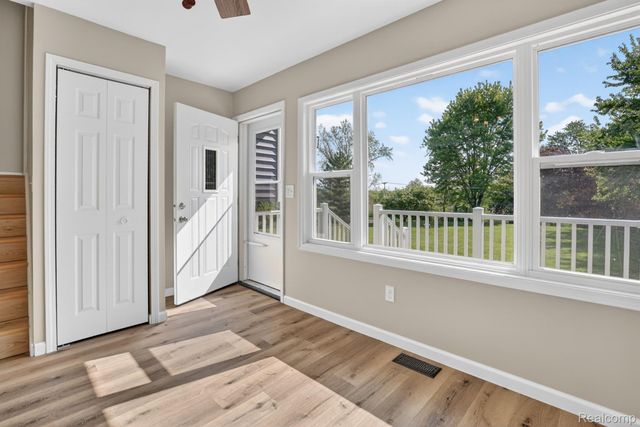 1215 N Oak Road, Davison Township, MI 48423