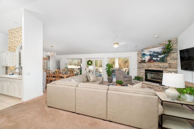 5 Conquista Lane, Hot Springs Village, AR 71909