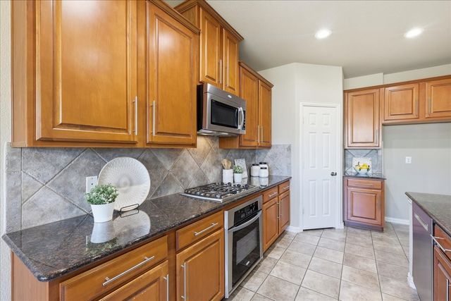 15445 Landing Creek Lane, Fort Worth, TX 76262
