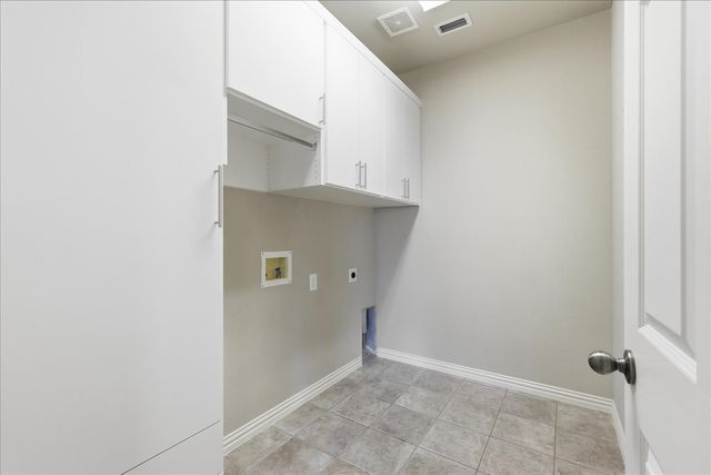 15445 Landing Creek Lane, Fort Worth, TX 76262