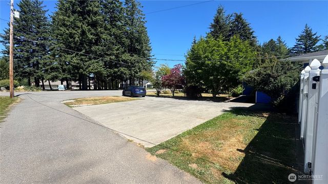 1245 W Axton Road, Ferndale, WA 98248