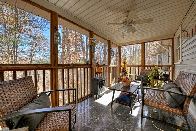 122 Dj Lane, Ellijay, GA 30540