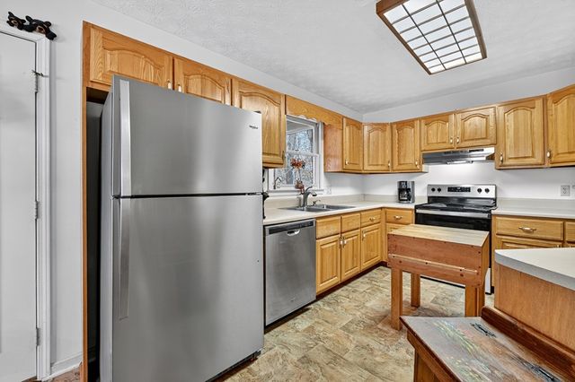 122 Dj Lane, Ellijay, GA 30540