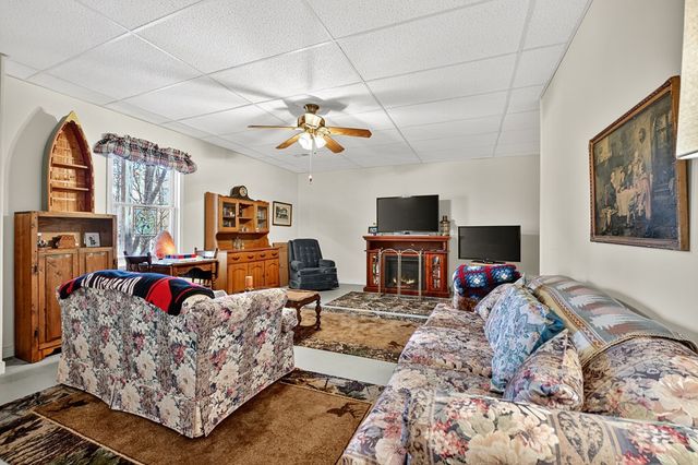 122 Dj Lane, Ellijay, GA 30540