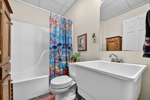 122 Dj Lane, Ellijay, GA 30540