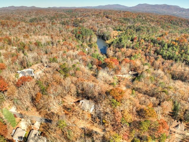 122 Dj Lane, Ellijay, GA 30540