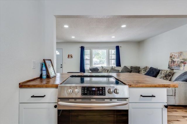 3238 S Edwards, Wichita, KS 67217