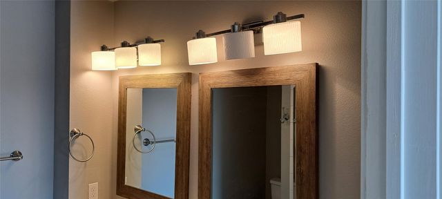 5911 Lago Vista WAY B, Lago Vista, TX 78645