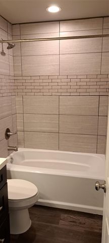 5911 Lago Vista WAY B, Lago Vista, TX 78645