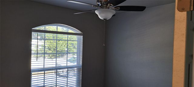 5911 Lago Vista WAY B, Lago Vista, TX 78645