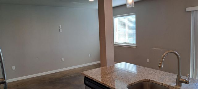 5911 Lago Vista WAY B, Lago Vista, TX 78645