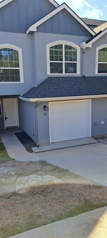 5911 Lago Vista WAY B, Lago Vista, TX 78645