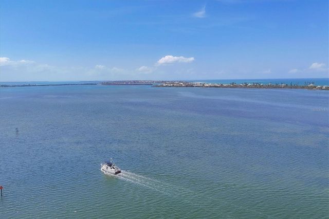 500 GREEN DOLPHIN DRIVE S, Placida, FL 33946