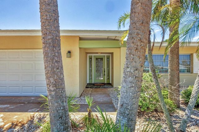 500 GREEN DOLPHIN DRIVE S, Placida, FL 33946