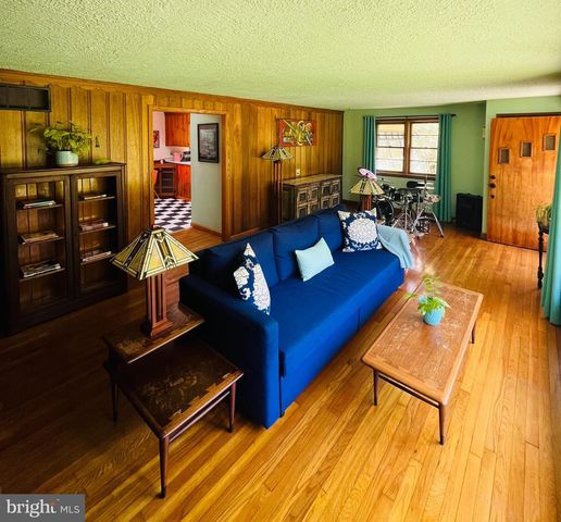 31 BEEBETOWN RD, Hammonton, NJ 08037