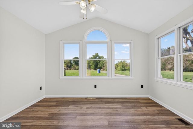 160 COUNTRY FARMS RD, Marlton, NJ 08053
